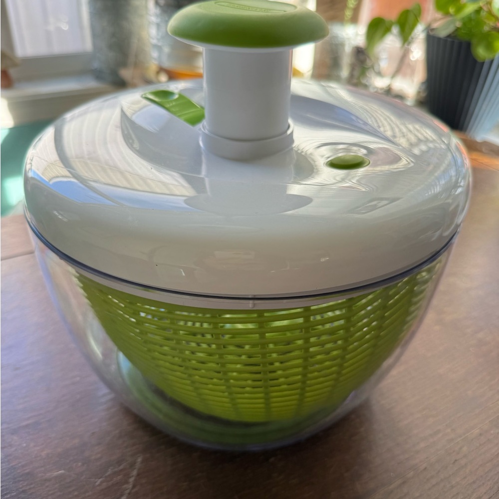 Farberware White and Green Salad Spinner